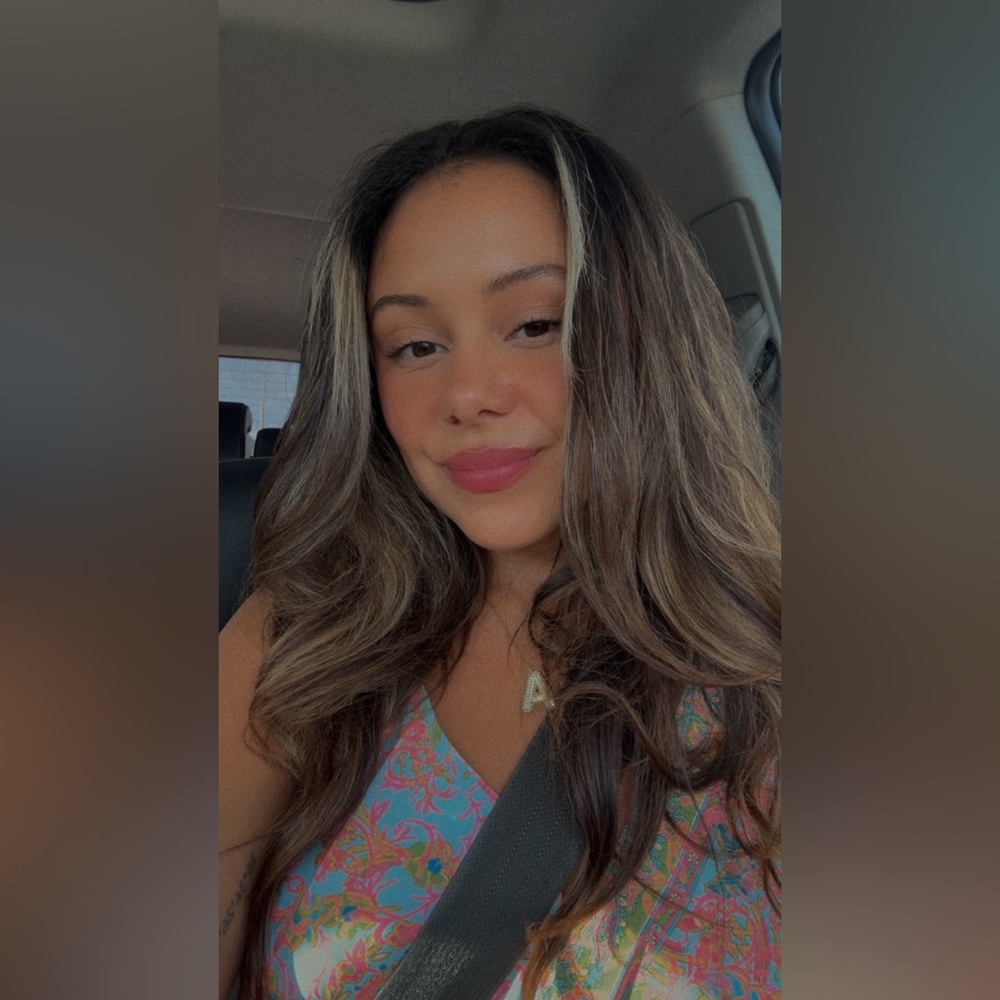 Meet your Posher, Aliya